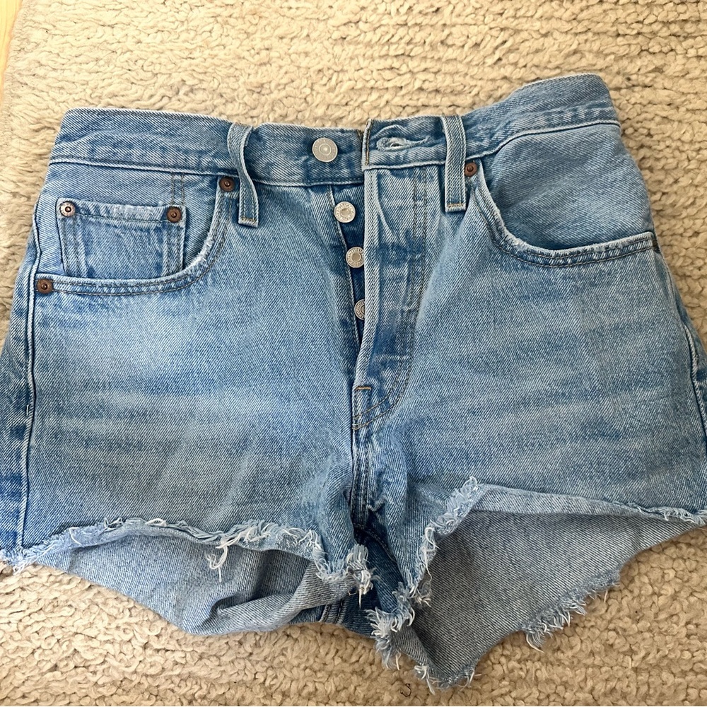 Levi High waisted Jean shorts